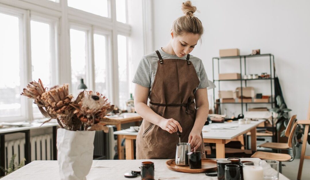 Upcycling & Sustainable Crafts: Transform Everyday Items into Stunning Eco-Friendly Art