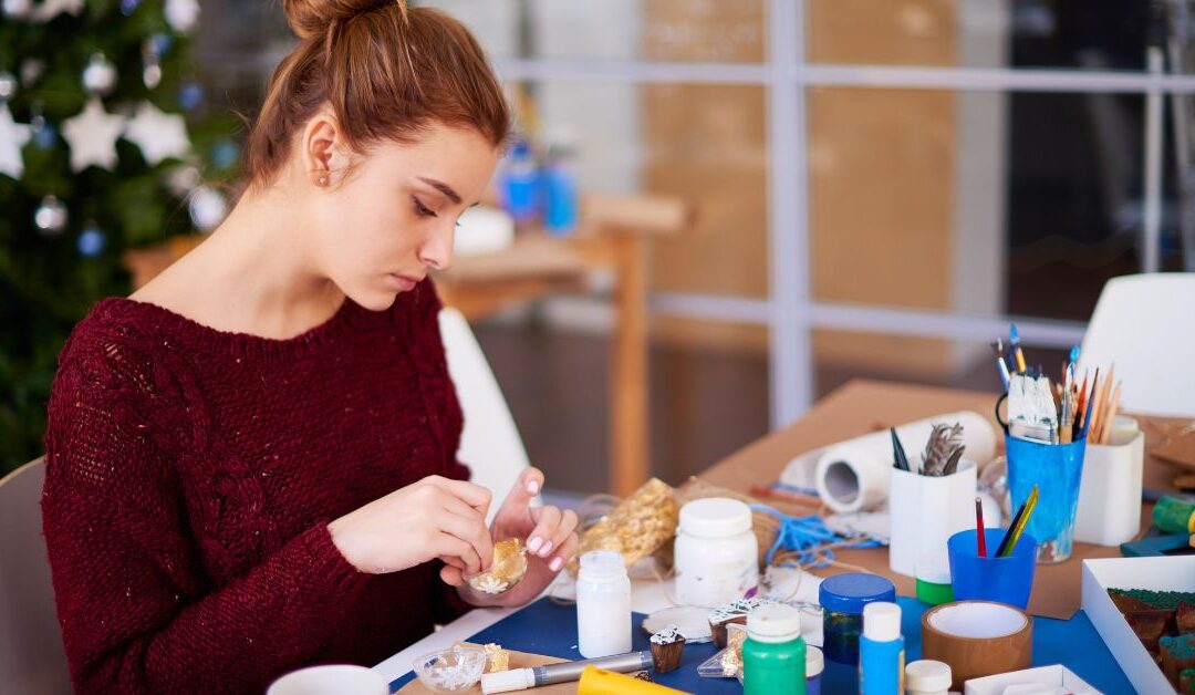 10 Seasonal & Holiday Crafts You’ll Actually Want to Try This Year